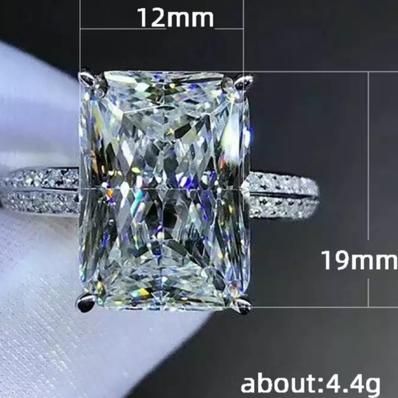 NEW 925 STERLING SILVER LUXURY DIAMOND RING, BEAUTIFUL RING, SHINY RING - Picture 6 of 7